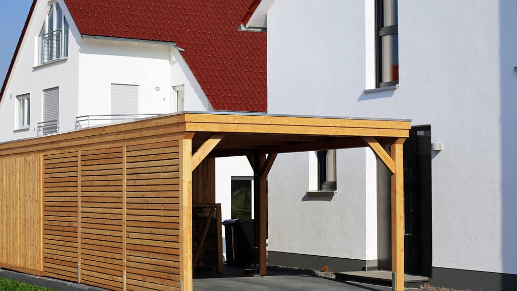 Carport & Garage